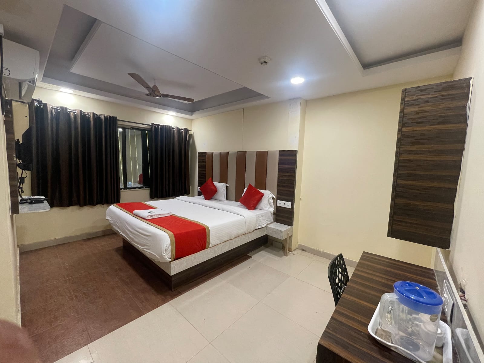 New Hotel Gateway Hyderabad - Tap to explore photos