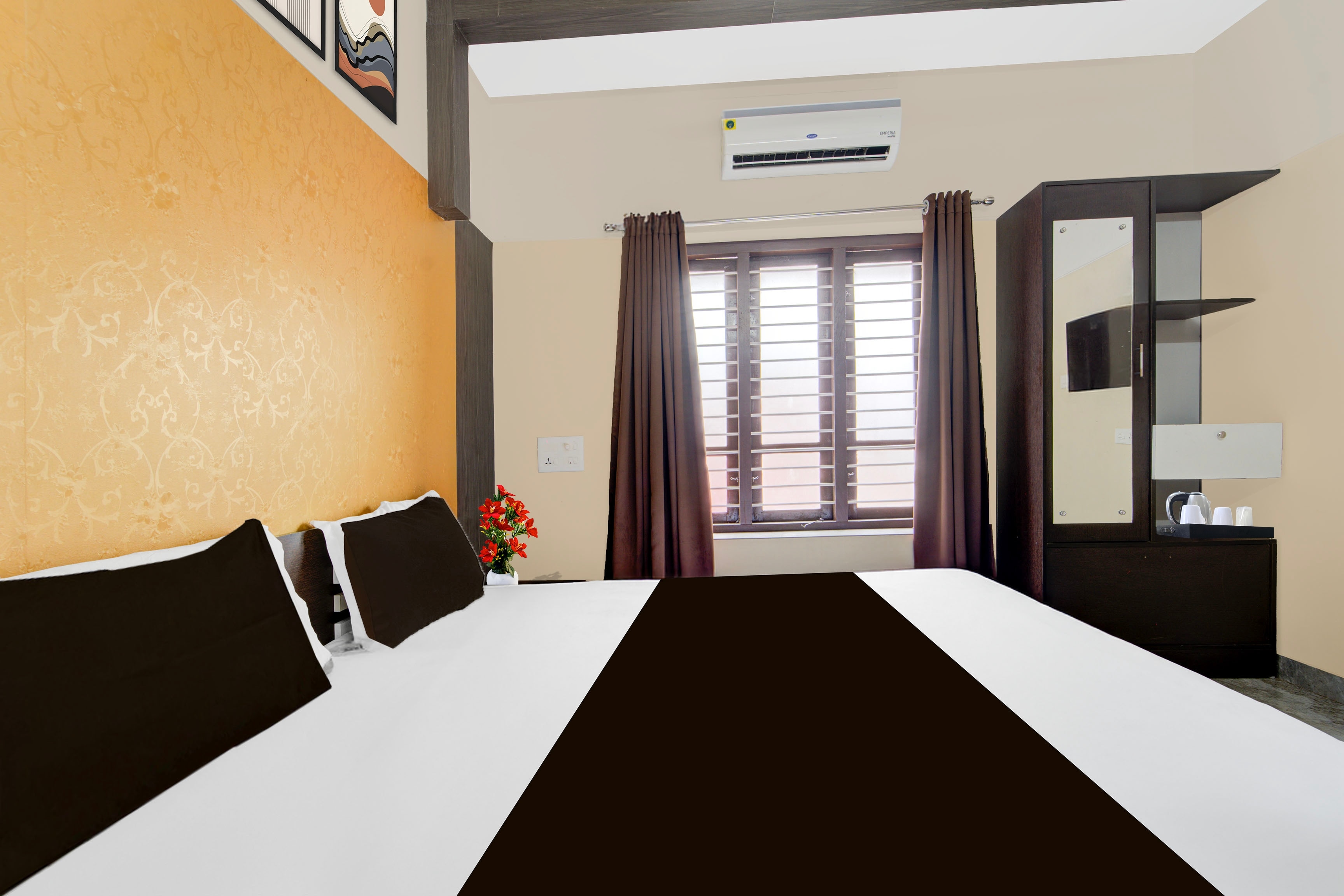 Super Hotel O Kazhakkoottam Near Technopark Phase 3 - Tap to explore photos