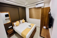 EMERALD INN, Cochin