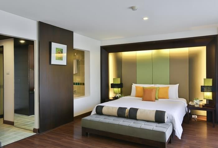 Sunbeam Hotel Pattaya - Tap to explore photos
