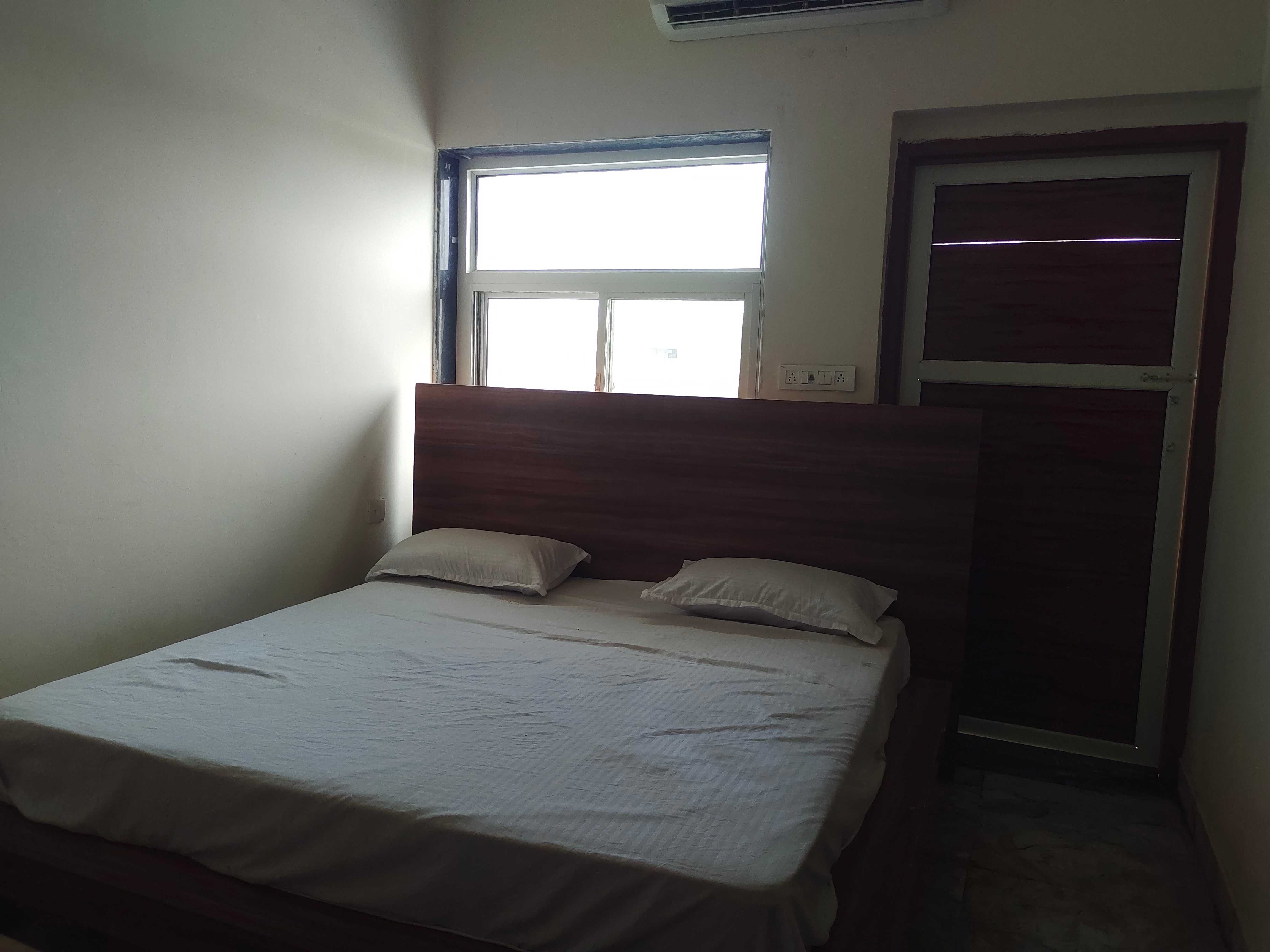 Hotel O The Suresh Mahal Resort - Tap to explore photos
