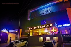 Hotel Krishnam, Vrindavan-Near Banke Bihari, Mat