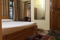 Hotel Laxmi Lodge, Munsiyari