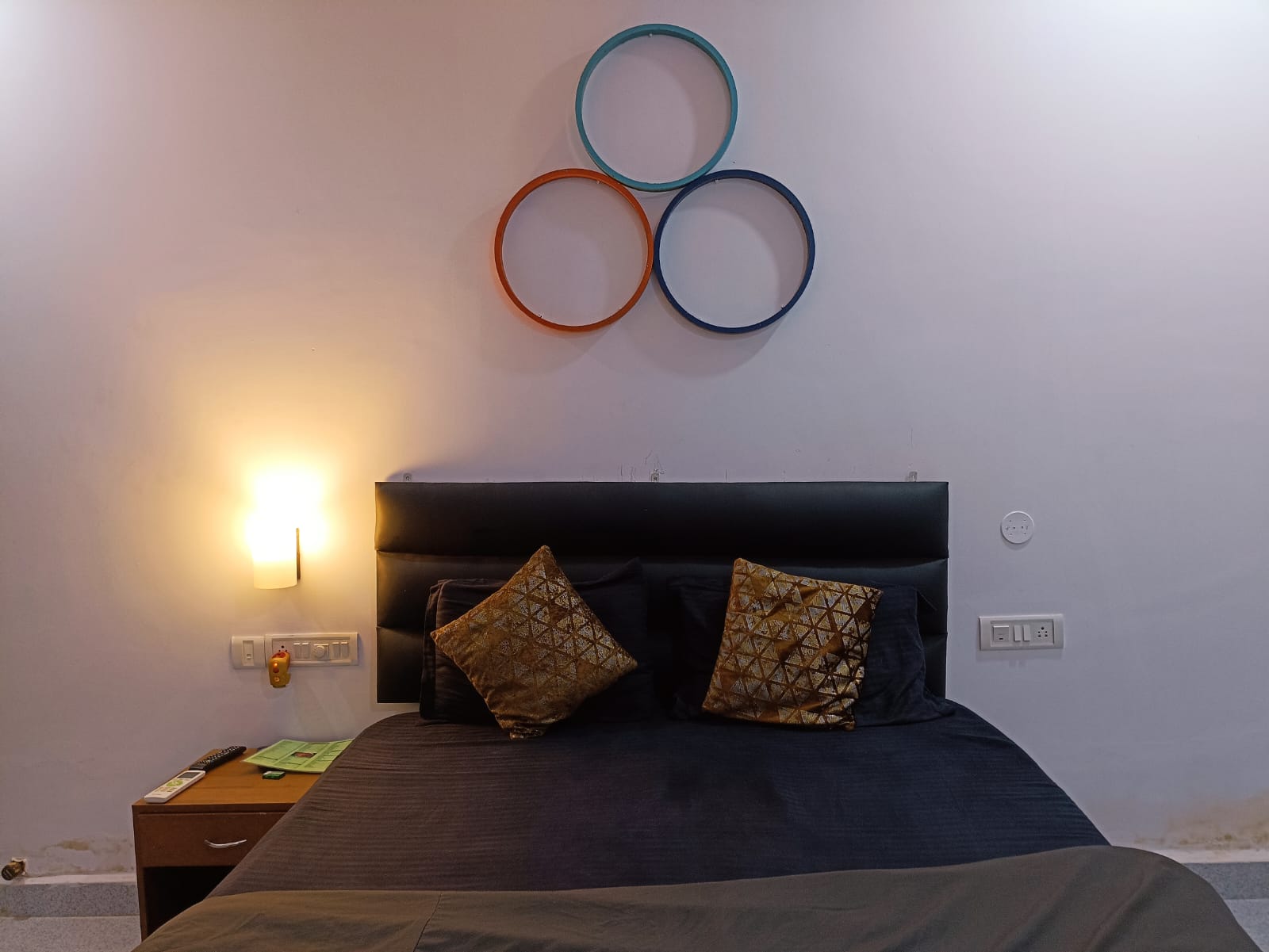 Magnificent Stay Near Calangute Beach - Tap to explore photos