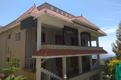 Pears Tree Deluxe Suite, Idukki