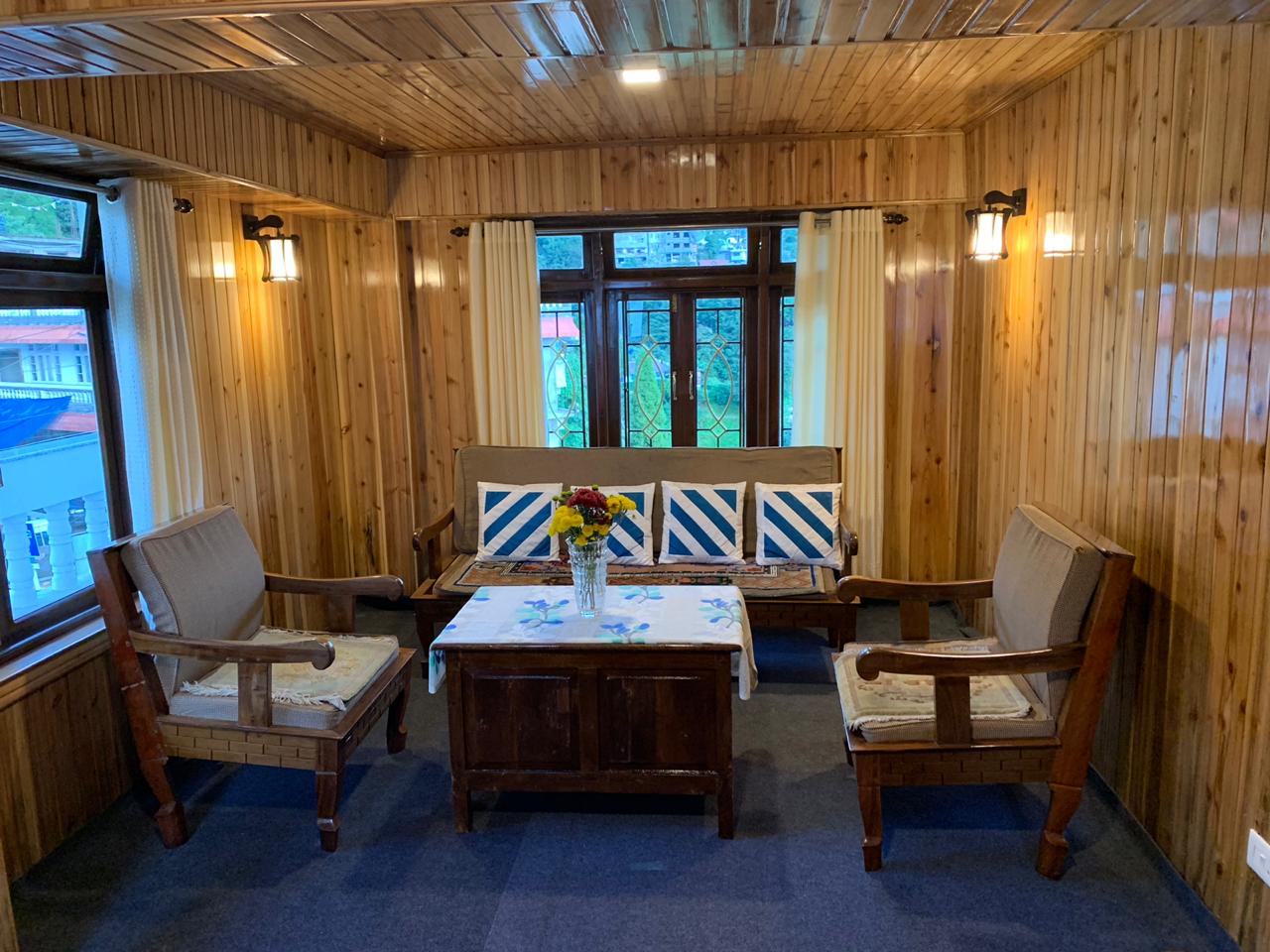 Tashiling Homestay - Tap to explore photos
