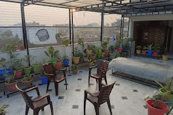 Prakash comfort Inn, Ayodhya