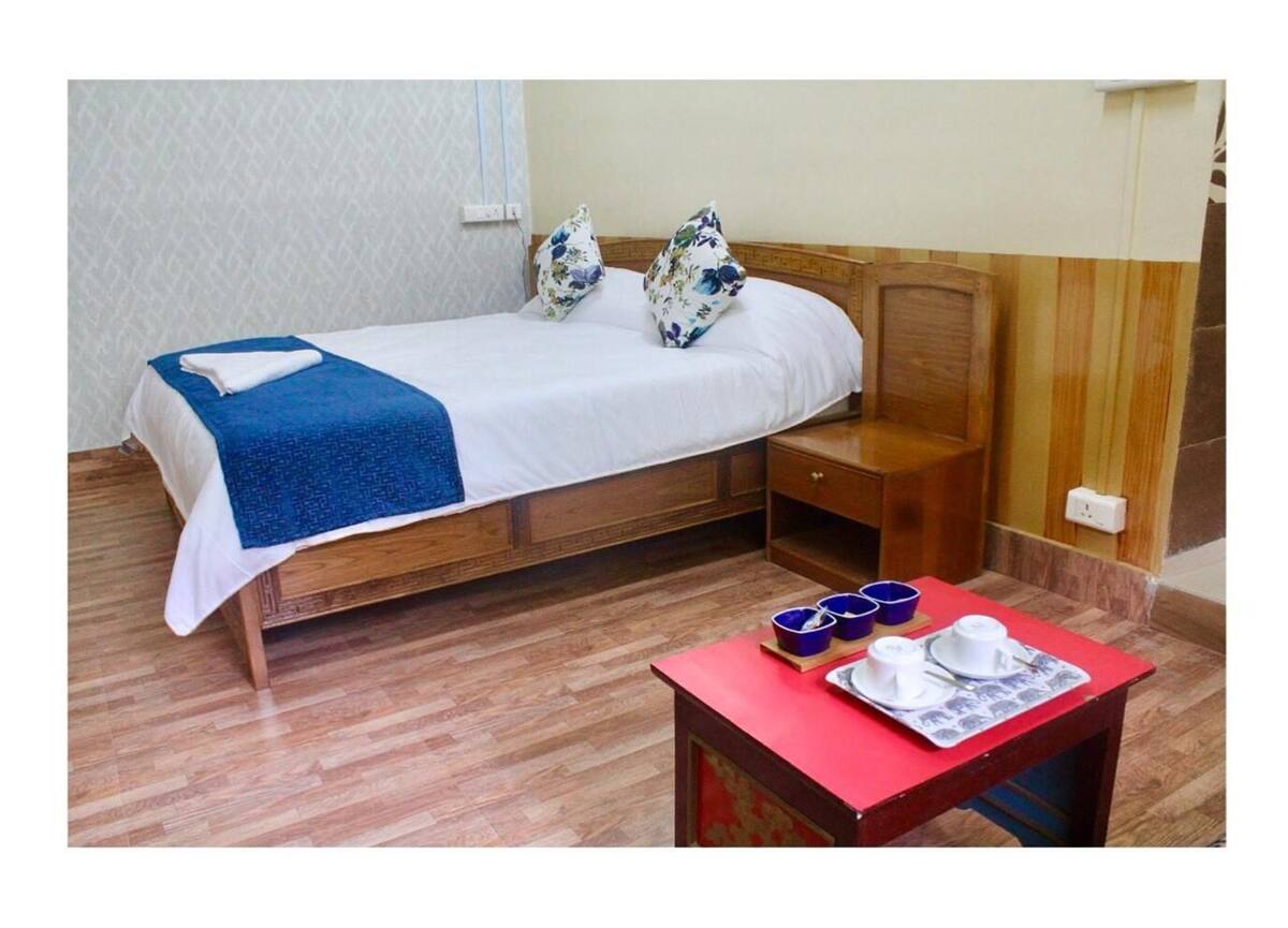 Khim Zang Serviced Apartment - Tap to explore photos