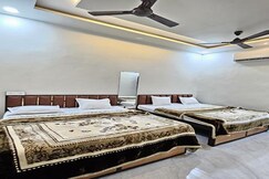 FabHotel Bharti Palace, Ujjain