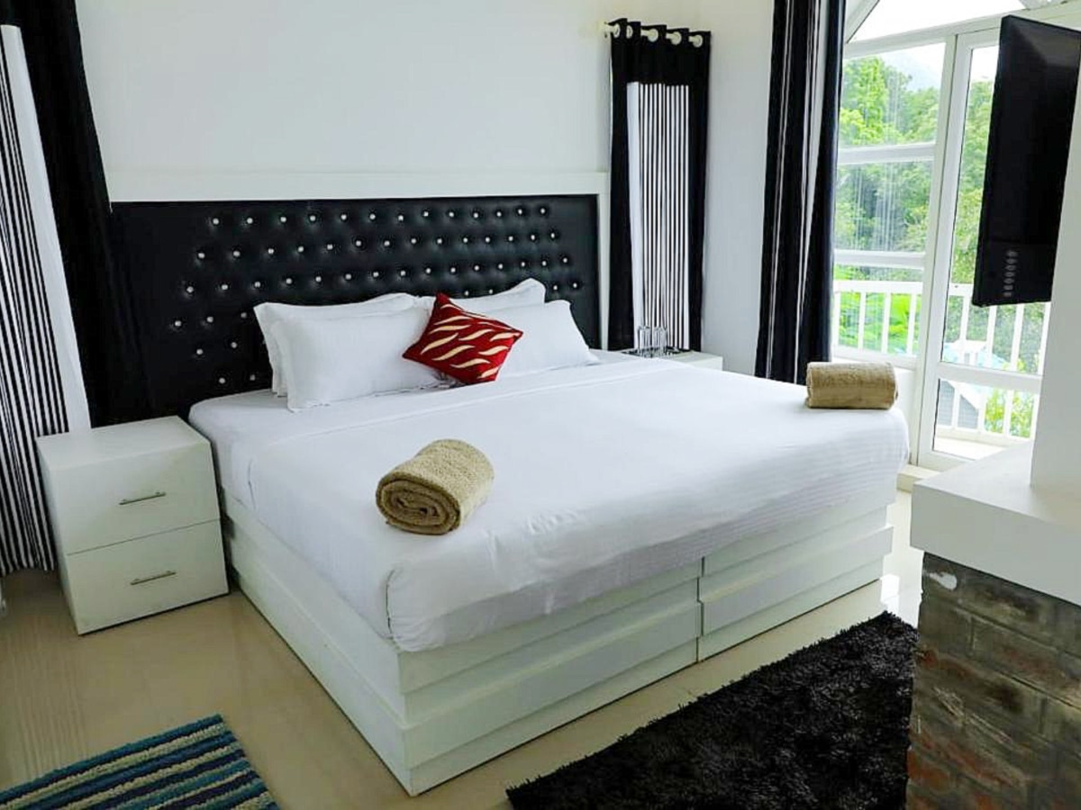Casita Z 1 BHK Villa - Tap to explore photos