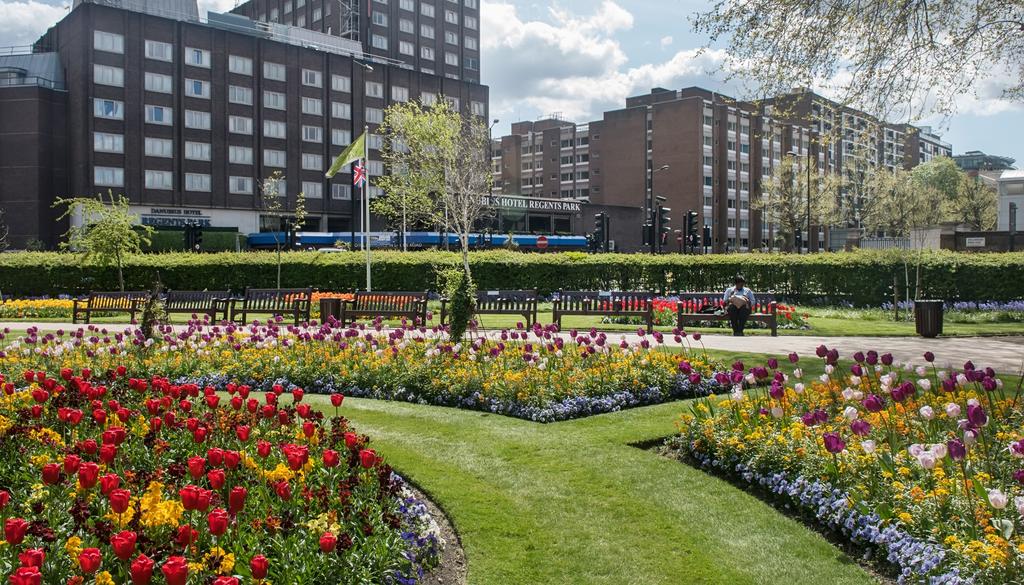 Danubius Hotel Regents Park - Tap to explore photos