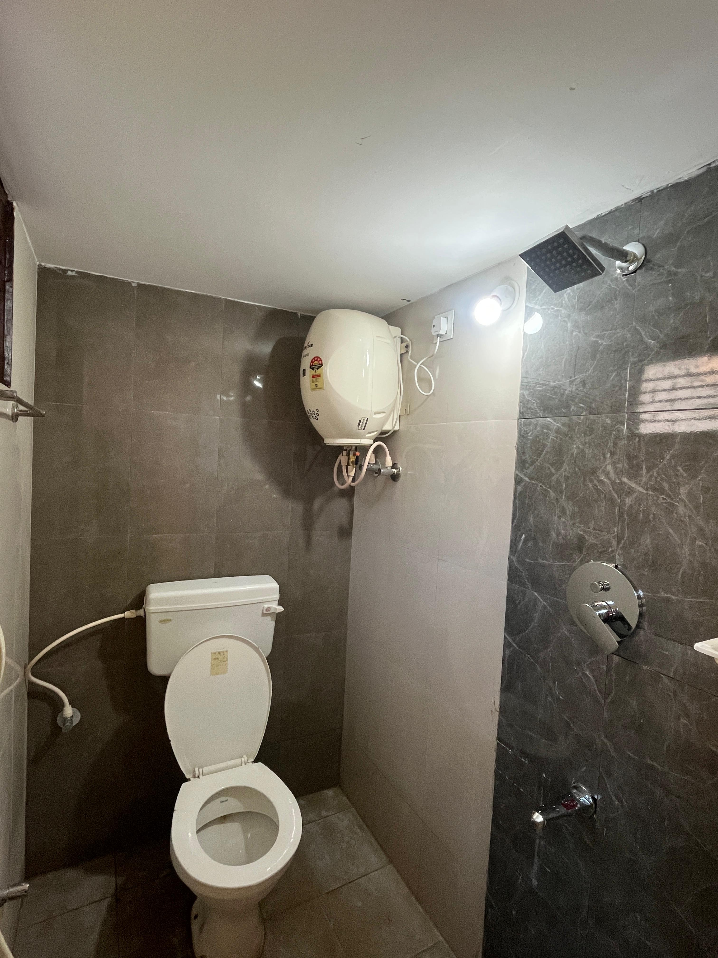 Sakthi Guest House - Tap to explore photos