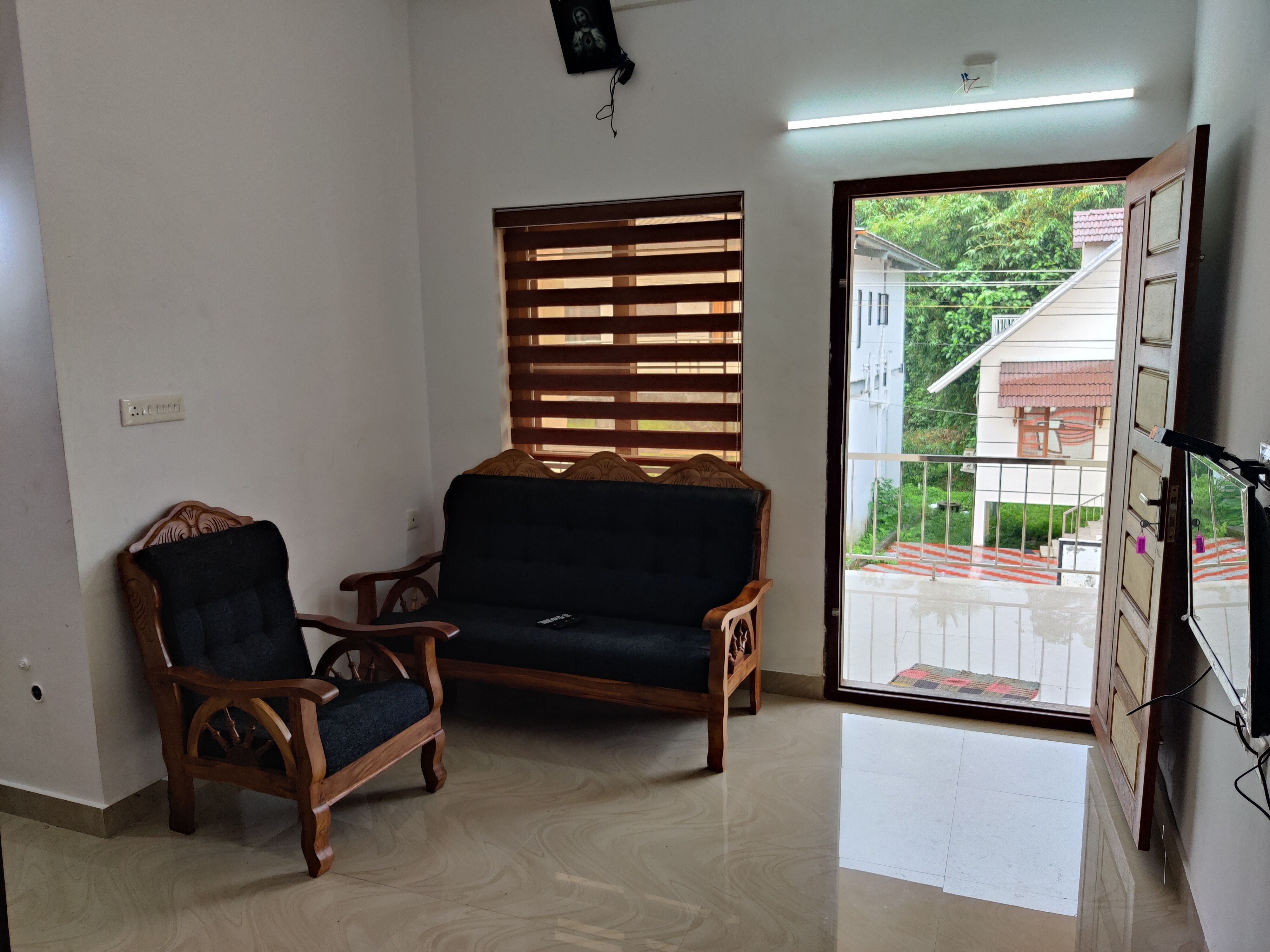 Vrindavan Garden villa - Tap to explore photos