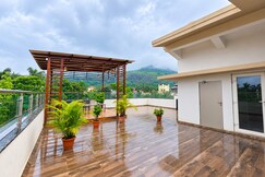 5 BHK Gold Villa with pvt Pool by Mercury Stays, Lonavala