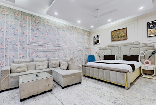 Hotel O Rama House Near Peeragarhi Metro Station