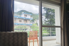 The Luxe 2.5 BhK Clarks Palace Nainital, Bhowali