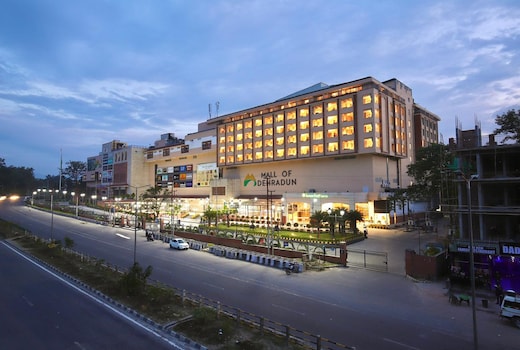 Lemon Tree Hotel, Mall of Dehradun