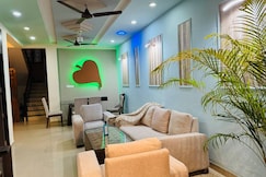 Mosaic Stays 4BHK Villa with Garden and Pool@Arpora, Goa