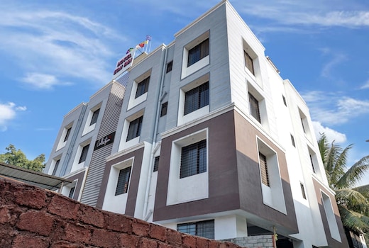 Super Collection O Eon Inn Near Pune Airport