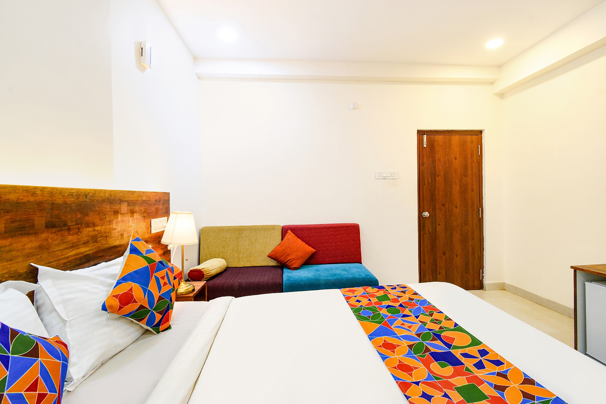 Fabhotel SRH Pride - Nr Hitech City Railway Station - Tap to explore photos