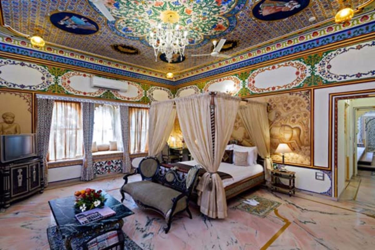 Chunda Palace Udaipur Rajasthan Hotel Price Address Reviews