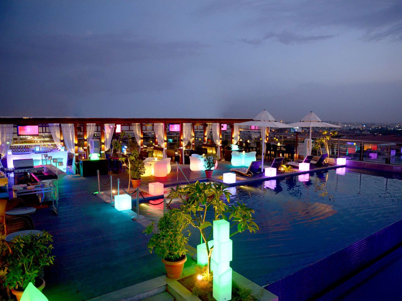 Radisson Blu Jaipur Jaipur Hotel Price, Address & Reviews