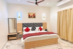 Hotel The Ceremony, Kalyan