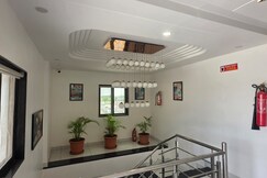 HOTEL FOUNTAIN, Vyara