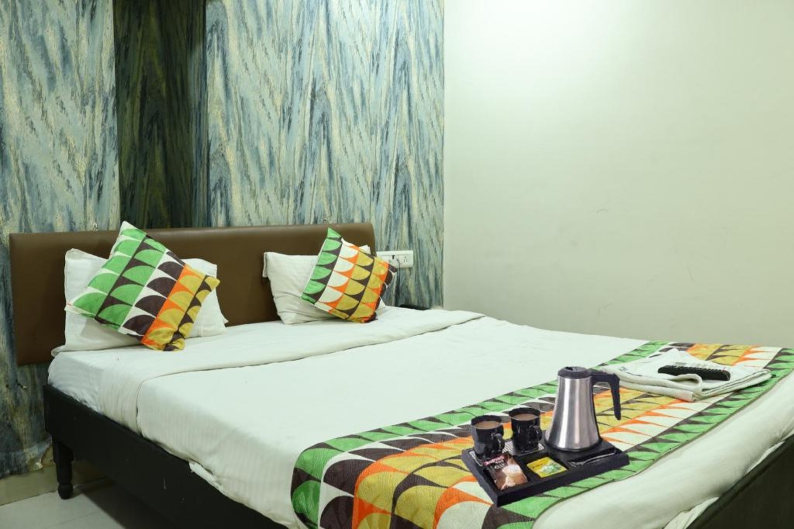 Stay Retreat At Hotel Destiny 74 - Vijay Nagar Indore - Tap to explore photos