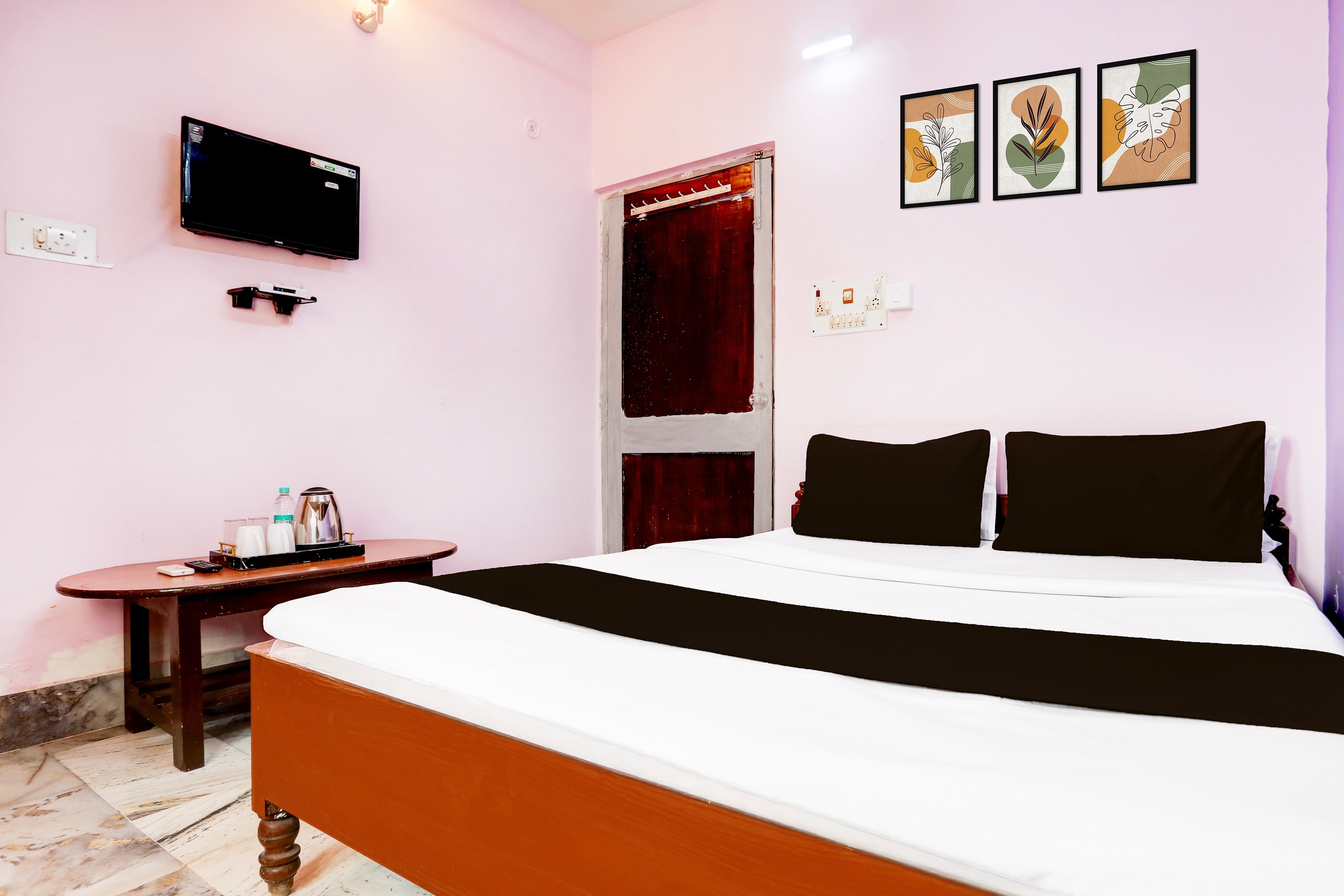 Hotel O Aryan Guest House - Tap to explore photos