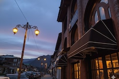 Paradise Hotel Main Market, Pahalgam