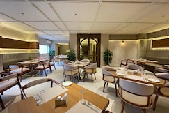 Hotel Prag Continental, Guwahati