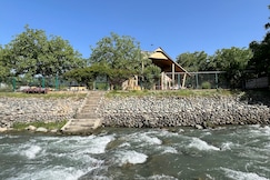 Birdsong Riverside Cottage, Pahalgam