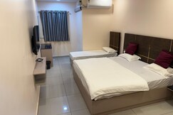 Sri Deepthi Lodge and Mini Function Hall, Raichur