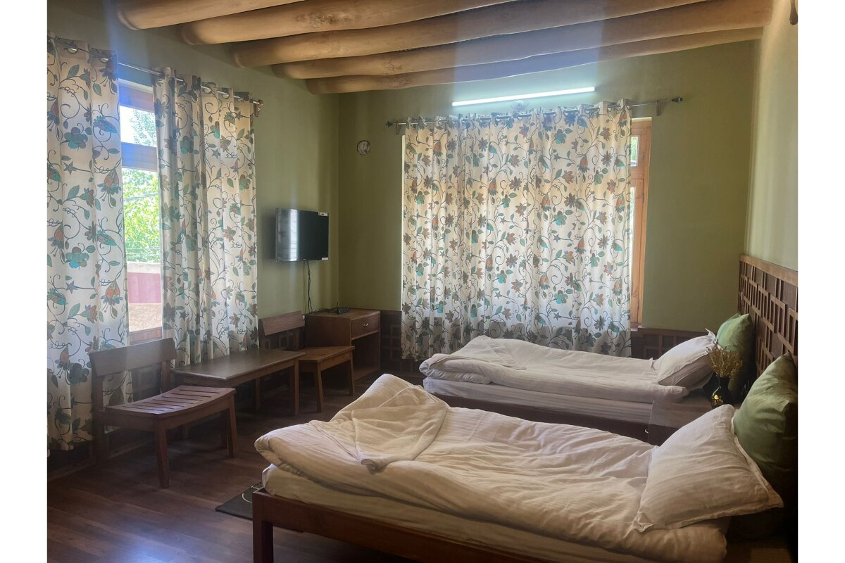 Warila Guest House - Tap to explore photos