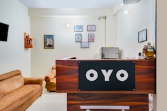 Hotel O YATRA INN, Noida
