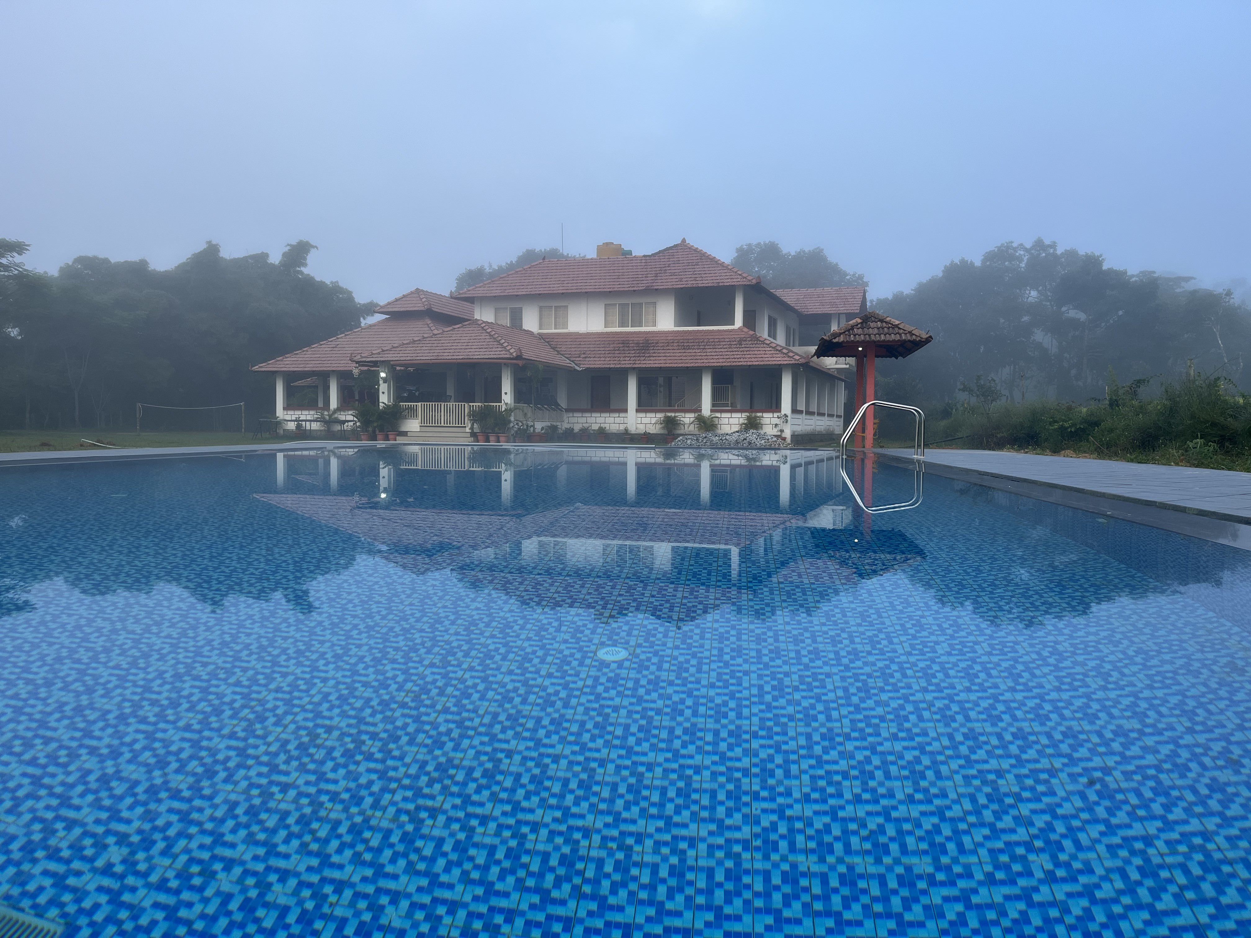 Rainbird Homestay - Tap to explore photos