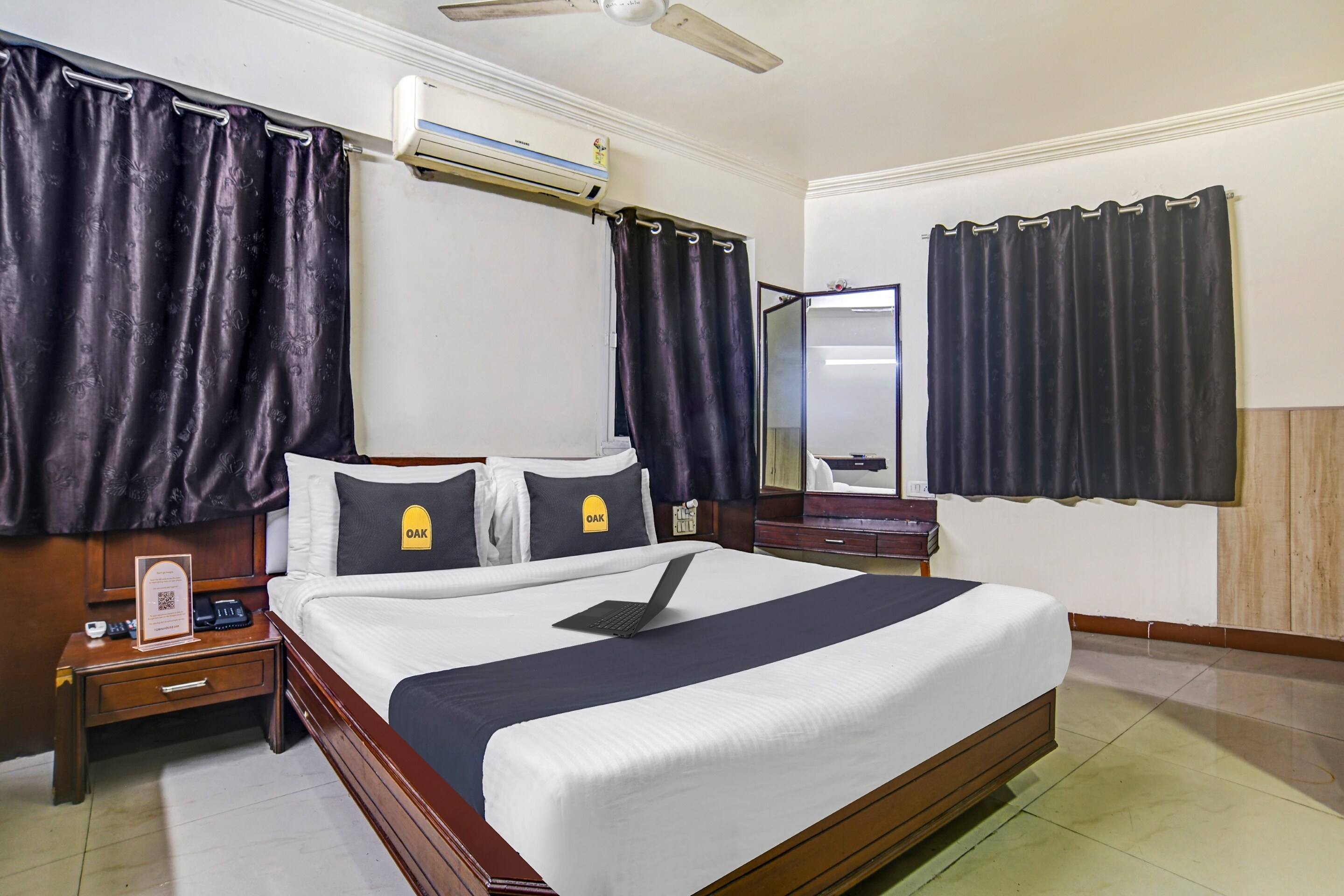 Townhouse OAK Utsav Residency - Tap to explore photos