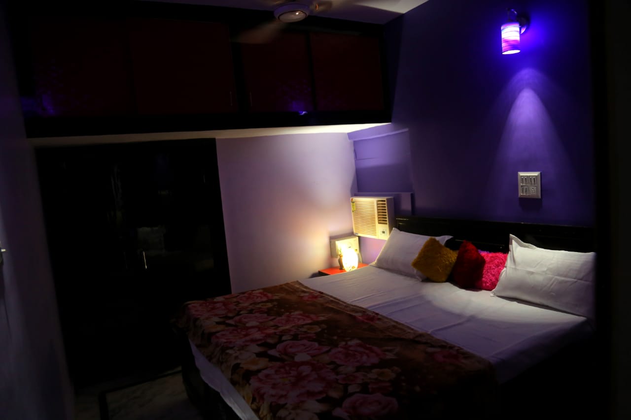 DK's Paradise Homestay - Tap to explore photos
