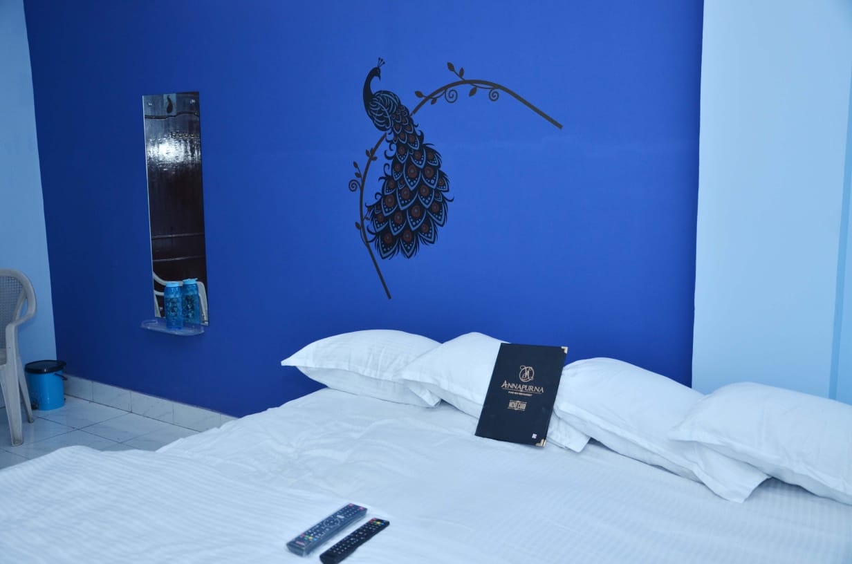 Hotel Gharonda  - Tap to explore photos