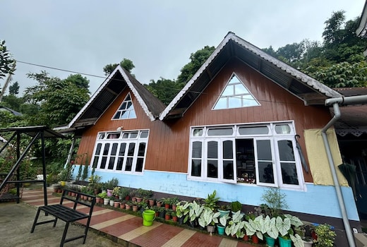 Rongo Hills View Homestay by StayApart