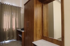 Crown Town Hotels, Cochin