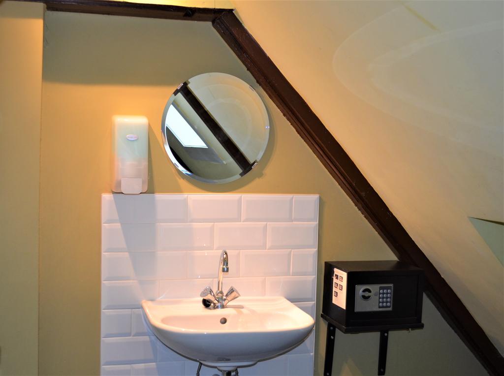 The Flying Pig Uptown Amsterdam Price Address Reviews