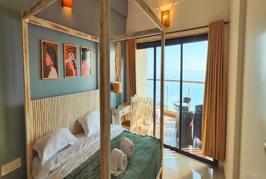 Charming Seaview 2 Bhk apartment in Dona Paula