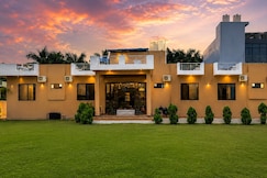 The muskmelon resort, Pushkar