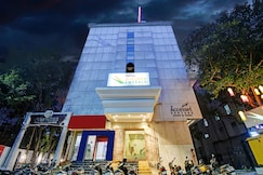 Townhouse Hotel Golden Emerald, Pune