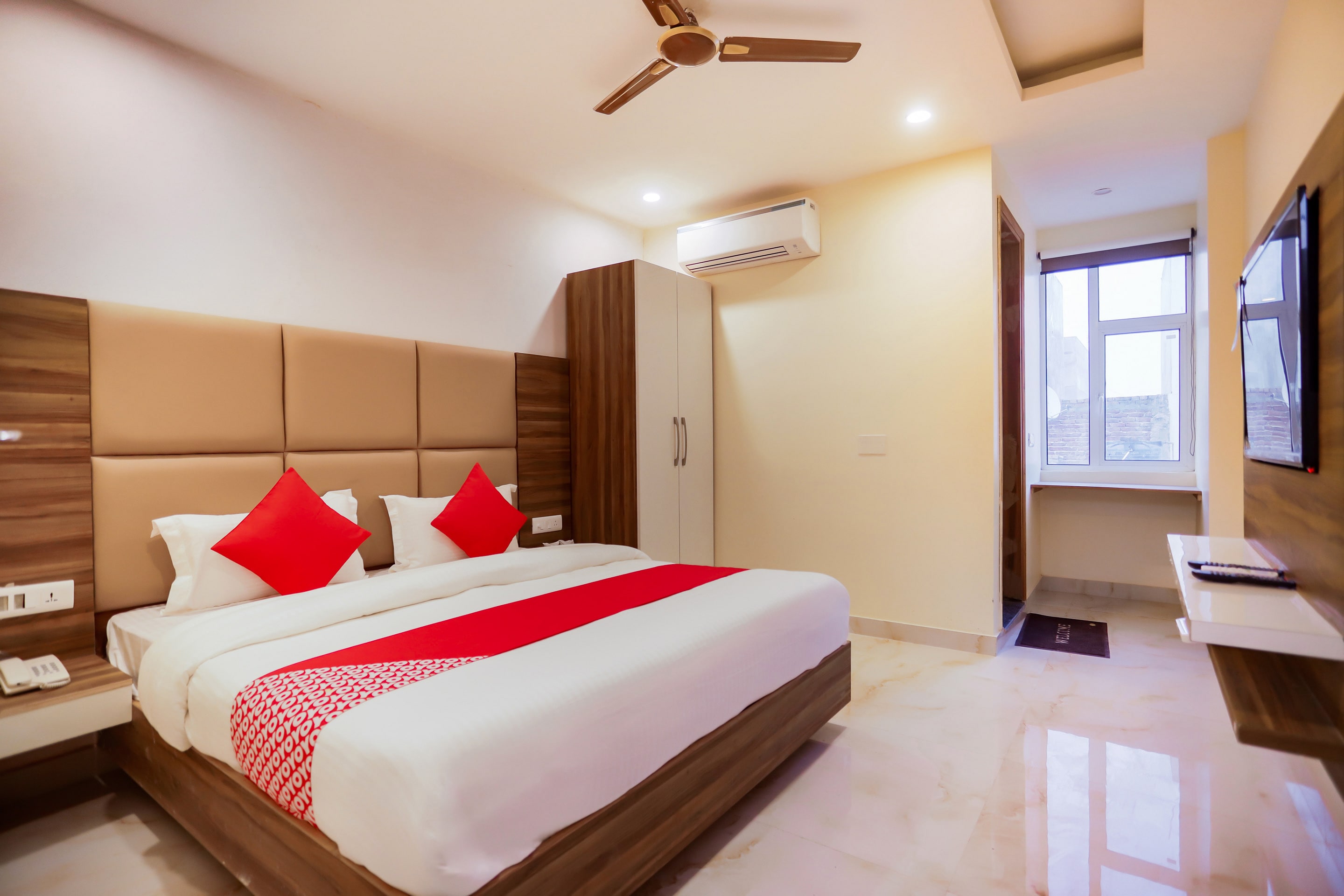 Oyo 65911 Shyam Regency Delhi Hotel Price Address Reviews