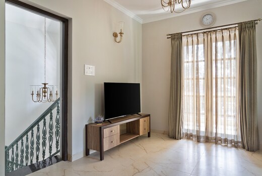 Savaya Tropica 4 BHK B