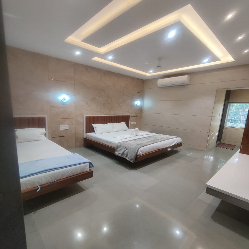 Kankariya Guest House - Tap to explore photos