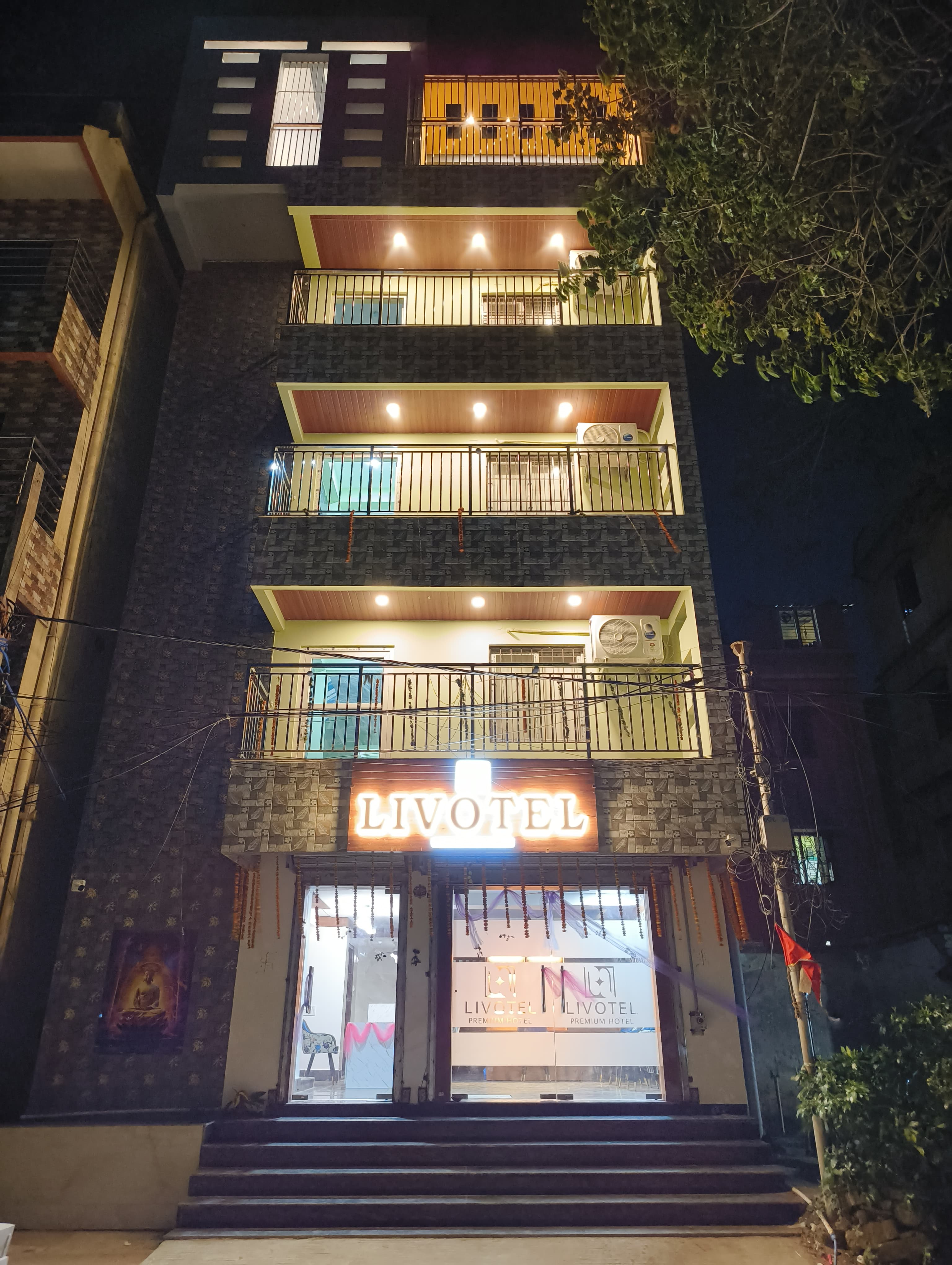 Livotel Premium Hotel - Tap to explore photos